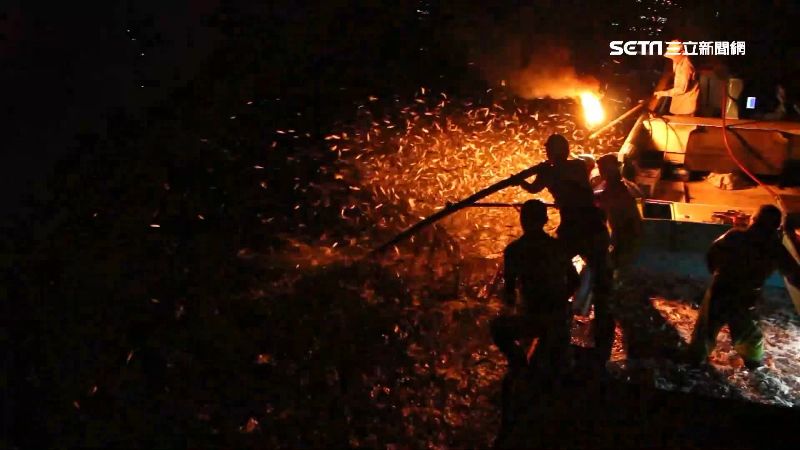 全台只剩這艘　金山「蹦火仔」恐失傳