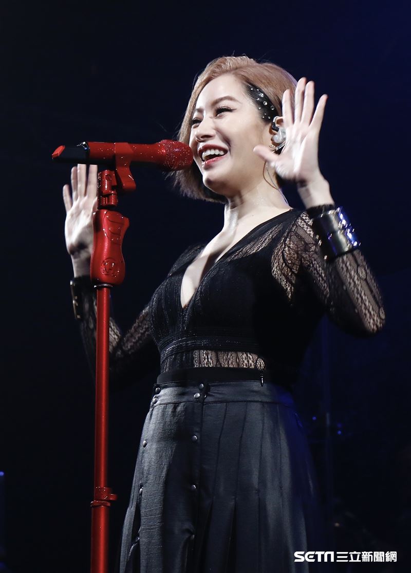 徐懷鈺舉辦首場《你約我在夏天見面》演唱會。（圖／記者林聖凱攝影）