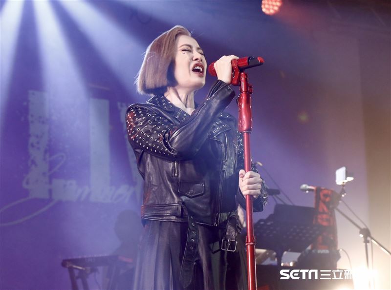 徐懷鈺舉辦首場《你約我在夏天見面》演唱會。（圖／記者林聖凱攝影）