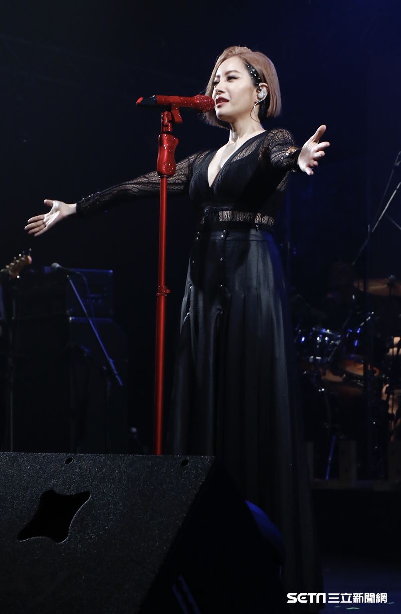 徐懷鈺舉辦首場《你約我在夏天見面》演唱會。（圖／記者林聖凱攝影）