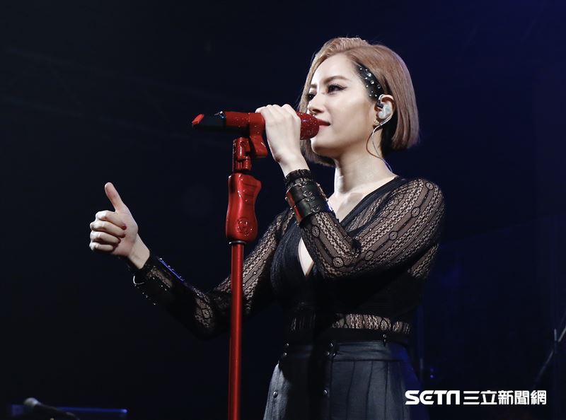 徐懷鈺舉辦首場《你約我在夏天見面》演唱會。（圖／記者林聖凱攝影）