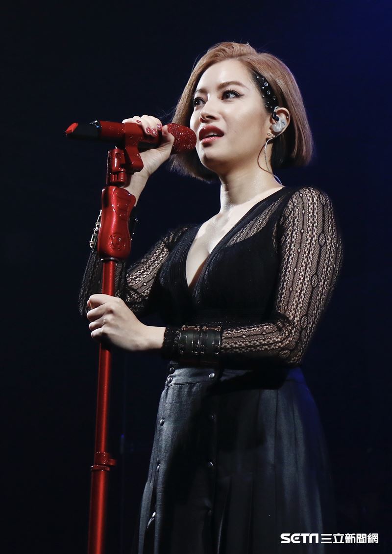 徐懷鈺舉辦首場《你約我在夏天見面》演唱會。（圖／記者林聖凱攝影）