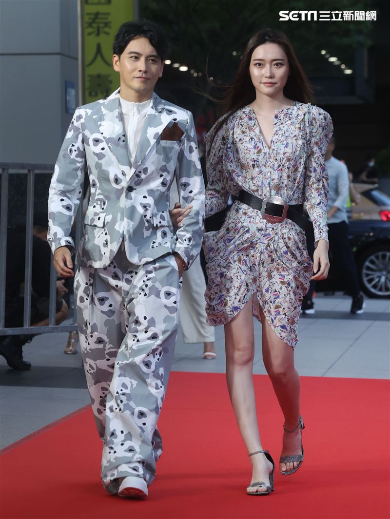 陳德修、張采寧出席微風信義榮耀再現之夜。（記者邱榮吉/攝影）