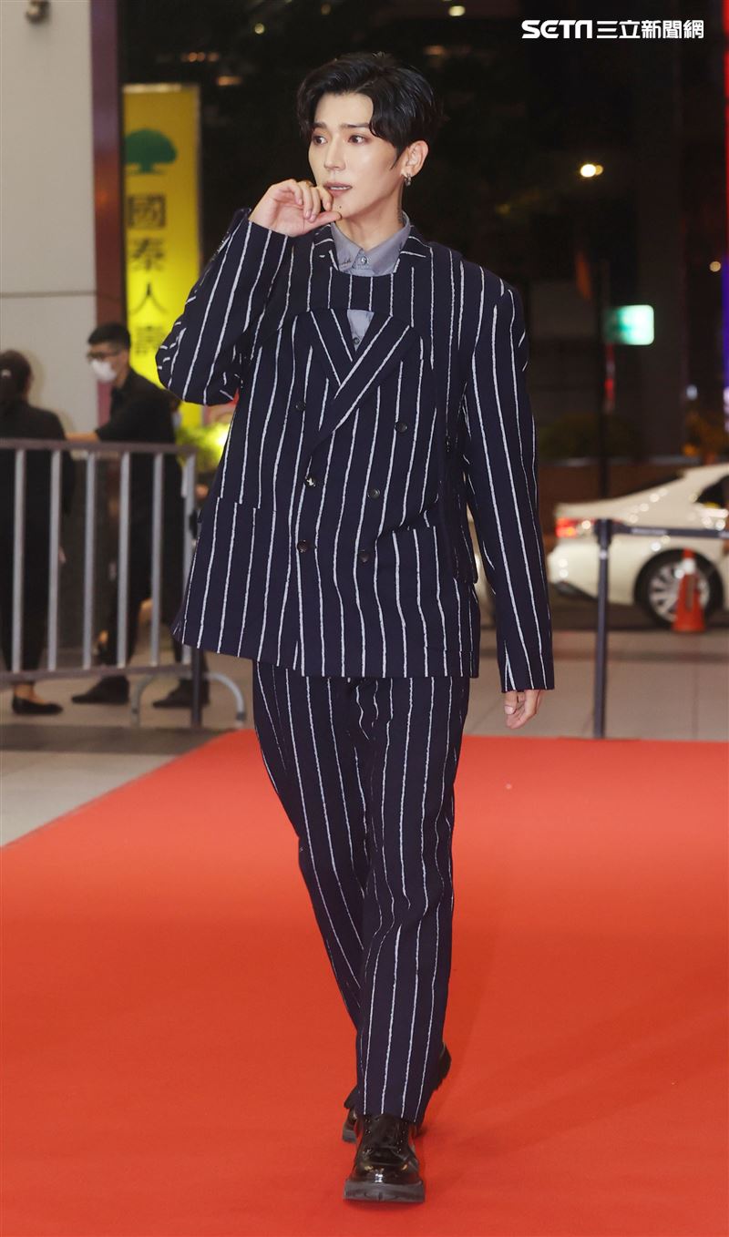 畢書盡Bii出席微風信義榮耀再現之夜。（記者邱榮吉/攝影）