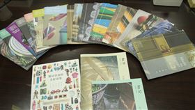 緊扣城市故事　台南刊物抓住讀者的心（2）台南市政府文化局發行的刊物「美印台南」，從封面照片就緊扣內容主題，盼以文創式的美編設計，吸引讀者看完整期文章。中央社記者楊思瑞攝  109年8月22日