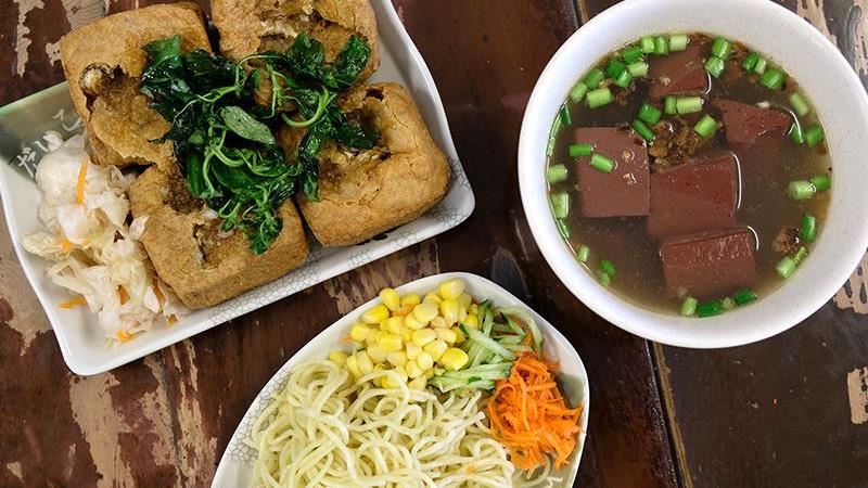 彰化在地銅板美食「古早味臭豆腐」