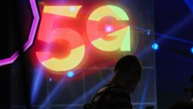 電信5G時代來臨（3）中華電信、台灣大哥大30日先後舉行5G開台記者會，宣告台灣電信業5G新時代來臨。中央社記者王騰毅攝  109年6月30日