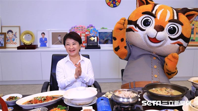 開箱台中21家必比登　盧秀燕破戒了
