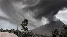 印尼火山爆發,錫納朋火山（圖／翻攝自redfahdexplain IG）