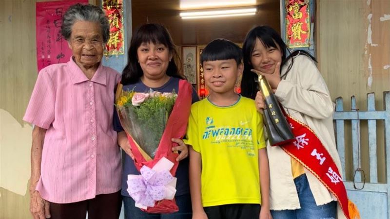 顧9旬嬤斷指弟　南投少女養家一肩扛