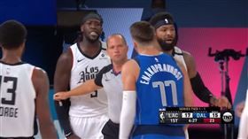 Harrell此前用歧視字眼嗆聲。（圖／翻攝自YouTube）