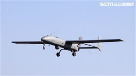 海軍海上戰術偵搜大隊首次向國人公開銳鳶無人機。（記者邱榮吉/屏東拍攝）