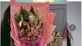 送花,七夕,情人節,綠光(翻攝自 爆廢公社)