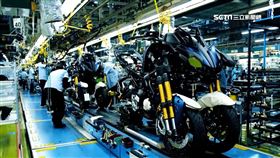 環保車已經成了機車產業趨勢，日系機車廠因應政府明年要推出的7期車政策，推出全新7期車款以及電動車，致力給消費者最省油、最省時的代步車，記者會上邀請環保署、工業局貴賓出席站台，並針對未來機車市場動向、油電併行政策提出看法及未來方針。