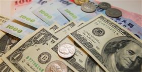 新台幣實質匯價持續走升，25日收盤收在29.507元，升值1分，來到逾半個月高位。（中央社檔案照片）