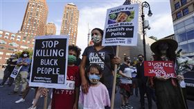 美國,威州,暴動,Jacob Blake,癱瘓（圖／美聯社／達志影像）