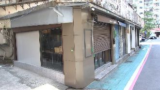 住戶狂檢舉…路易莎13年創始店熄燈