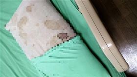 血跡,醫院,枕頭,枕芯,血漬,住院,媽媽,兒子
https://www.facebook.com/photo?fbid=3069517543097551&set=pcb.3889063474446007
