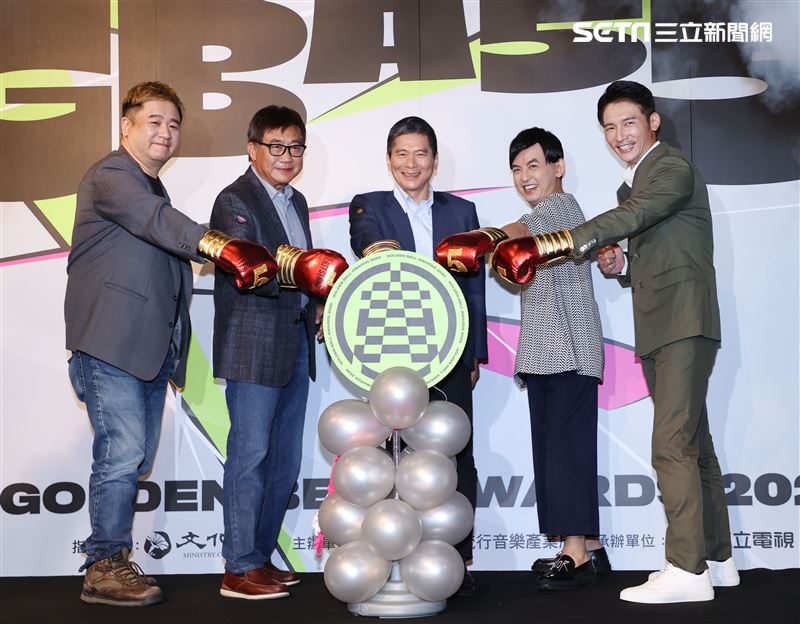 文化部長李永得、評審委員主委梁修身、瞿友寧、黃子佼、溫昇豪為第55屆金鐘獎公布入圍啟動儀式。（記者邱榮吉/攝影）