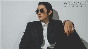 吳建豪的時尚品牌xVESSEL與與溥儀集團聯名推出墨鏡。（圖／溥儀眼鏡提供）