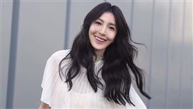 楊謹華穿Chloé扮雙面女郎。（圖／Chloé提供）