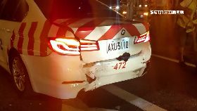 國道撞警車2400