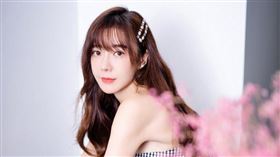 周韋彤官方照看似依然維持得不錯。（圖／翻攝自周韋彤微博）