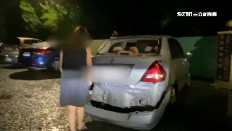 醉女飆撞電桿　沿路「拖保險桿」落跑