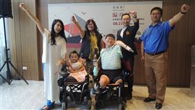 電商平台結合編舟計畫　助身障者創業翻轉人生電商平台與編舟計畫共同合作的商業慈善未來聯聚社27日在台中市正式啟動，將助身障者及弱勢家庭透過電商平台創業翻轉人生。中央社記者郝雪卿攝　109年8月27日