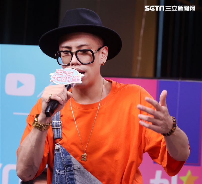 呂士軒安安大明星(唱片宣傳) 。（記者邱榮吉/攝影）