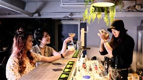 陳央&PiA 吳蓓雅《夏日戀戀吧》 闊思音樂提供