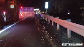 苗栗蛋車遭撞／翻攝畫面