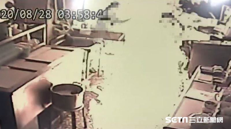 勵志孤兒遭燒成焦屍　起火瞬間驚悚曝