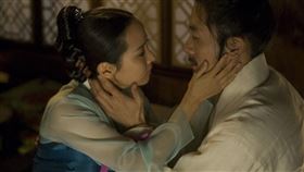 《情慾對決》 車庫提供