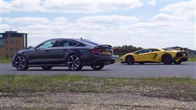 ▲藍寶堅尼Aventador對決奧迪RS7（圖／翻攝自carwow Youtube）