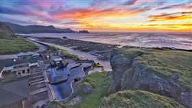 IG紅什麼／全台唯一「海底溫泉」綠島朝日溫泉此生必訪！（圖／IG：chicken_shit_lee授權提供）