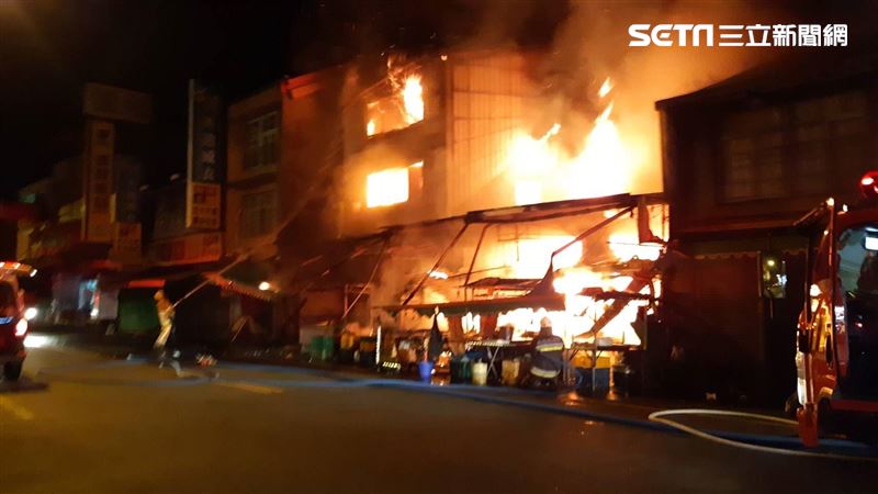 南投大觀市場暗夜惡火　損失達近百萬