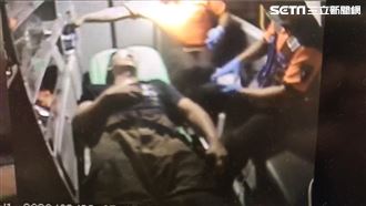 台南藥局大火　消防員踩空左胸撞傷