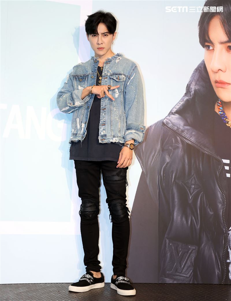 睽違9年唐禹哲也終於以歌手的身份親自作詞作曲，在台灣發行全新單曲〈算了吧〉、〈DOWN〉。（記者邱榮吉/攝影）