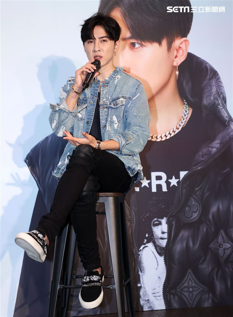 睽違9年唐禹哲也終於以歌手的身份親自作詞作曲，在台灣發行全新單曲〈算了吧〉、〈DOWN〉。（記者邱榮吉/攝影）