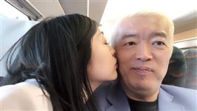 66歲富豪爽娶3嫩妻「交往8情人」　出書揭打造後宮密招（圖／翻攝自藤田隆志臉書）