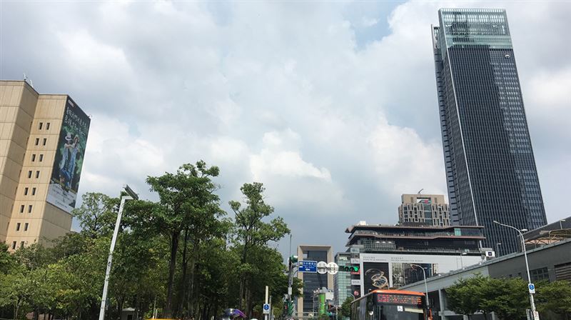 7月續亮黃藍燈　國內景氣漸回溫