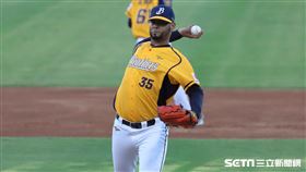 ▲中信兄弟先發投手羅傑斯。（圖／記者劉彥池攝影）