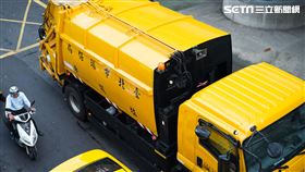 垃圾車(記者陳弋攝影)