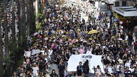 香港,反送中,白衣人,血洗元朗,林鄭月娥,黑警