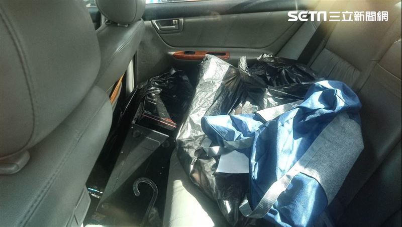 怪叔曾載14歲少女　車內詭異畫面曝