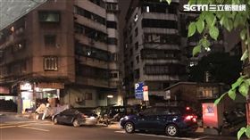 高雄少女失蹤邁入第三天，台北市警方在少女手機訊號出現的地點中正區廈門街一帶搜尋將近3小時。記者李依璇攝影