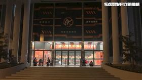 館長台中店試營運　狂粉漏夜凌晨排隊(圖/翻攝畫面)