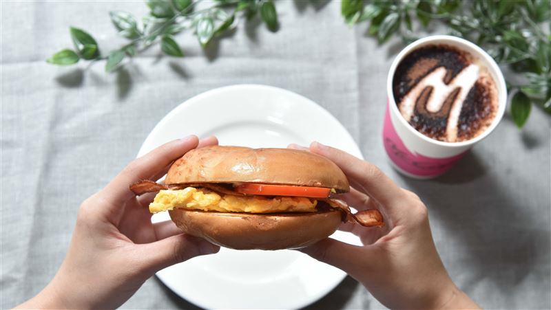 只賣兩個月！麥當勞新早餐Ｑ彈焙果堡