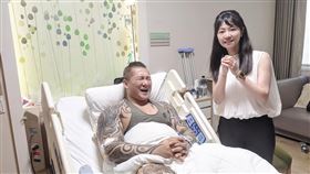 館長,陳之漢,中槍,槍擊,高嘉瑜,探視,唱歌。(圖/翻攝自高嘉瑜臉書)